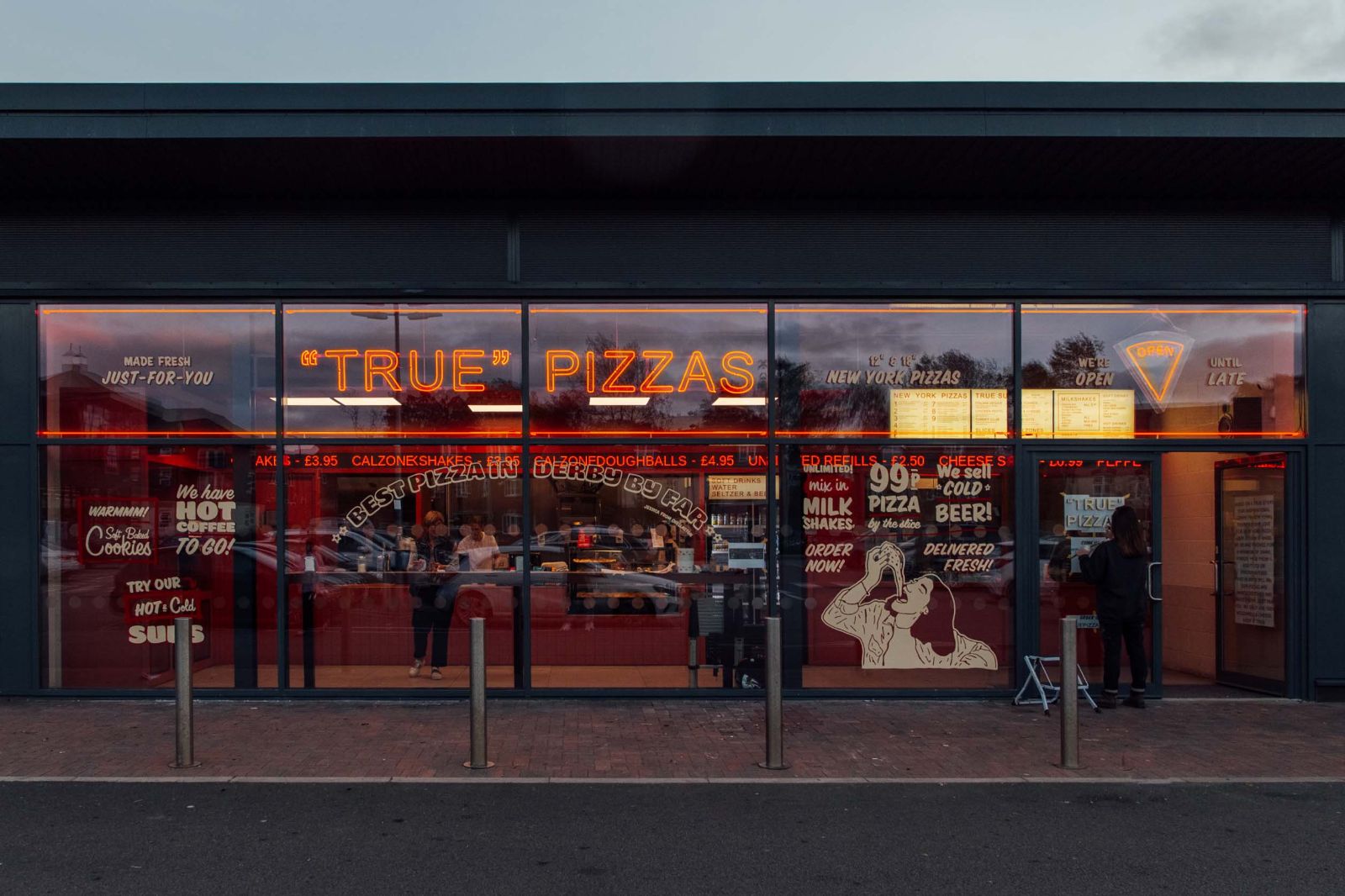 93ft True Pizzas Neon New York Style
