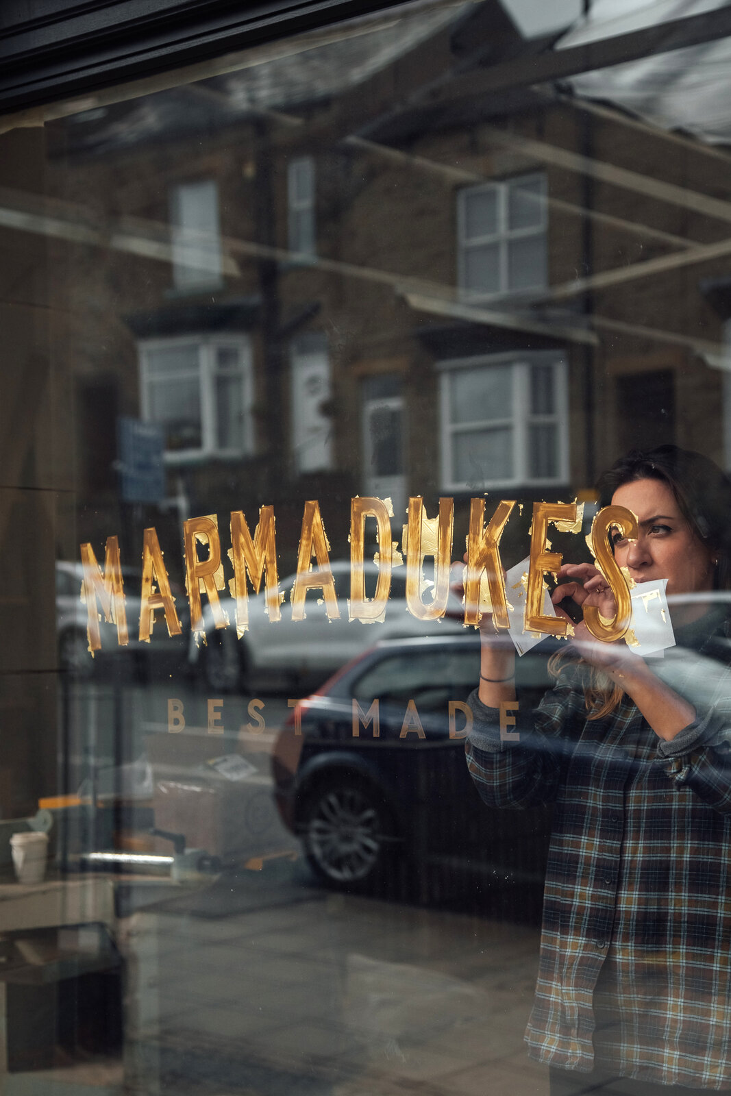 How to brand a store front. The beauty and benefits of traditional handpainted signs